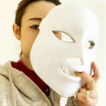 クーポン 送料無料 自宅 エステ LED 美顔器 7色 LED 美容マスク フェイスマスク 光エステ くすみ ニキビ ほうれい線 コラーゲン リフト アップ 小顔 led光 マッサージ 引き締め 透明感 ツルツル肌 美魔女 にきび Vシェイプ 整形 ギフト 母の日 敬老の日